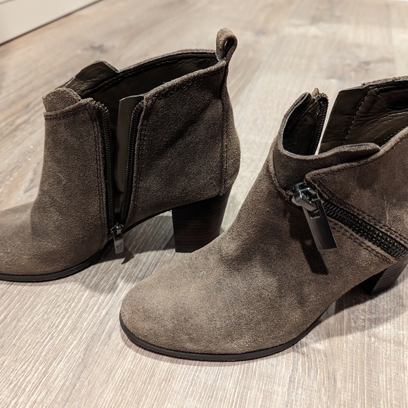 Marc Fisher suede booties - Picture 2 of 8